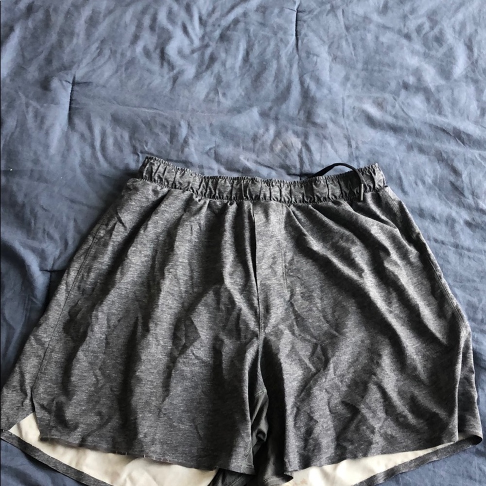 Men’s running shorts